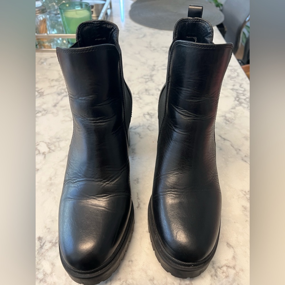 Aerosoles platform booties size 7